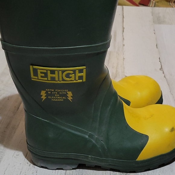LEHIGH WORK BOOTS - Picture 2 of 7